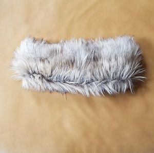 American Eagle Faux Fur Headband